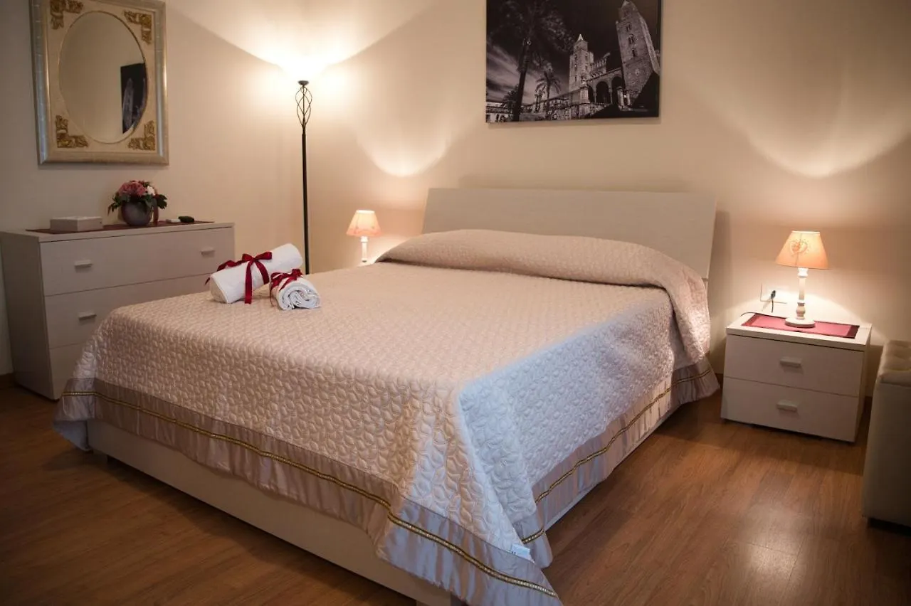 Il Delfino Holiday House Cefalu Apartment