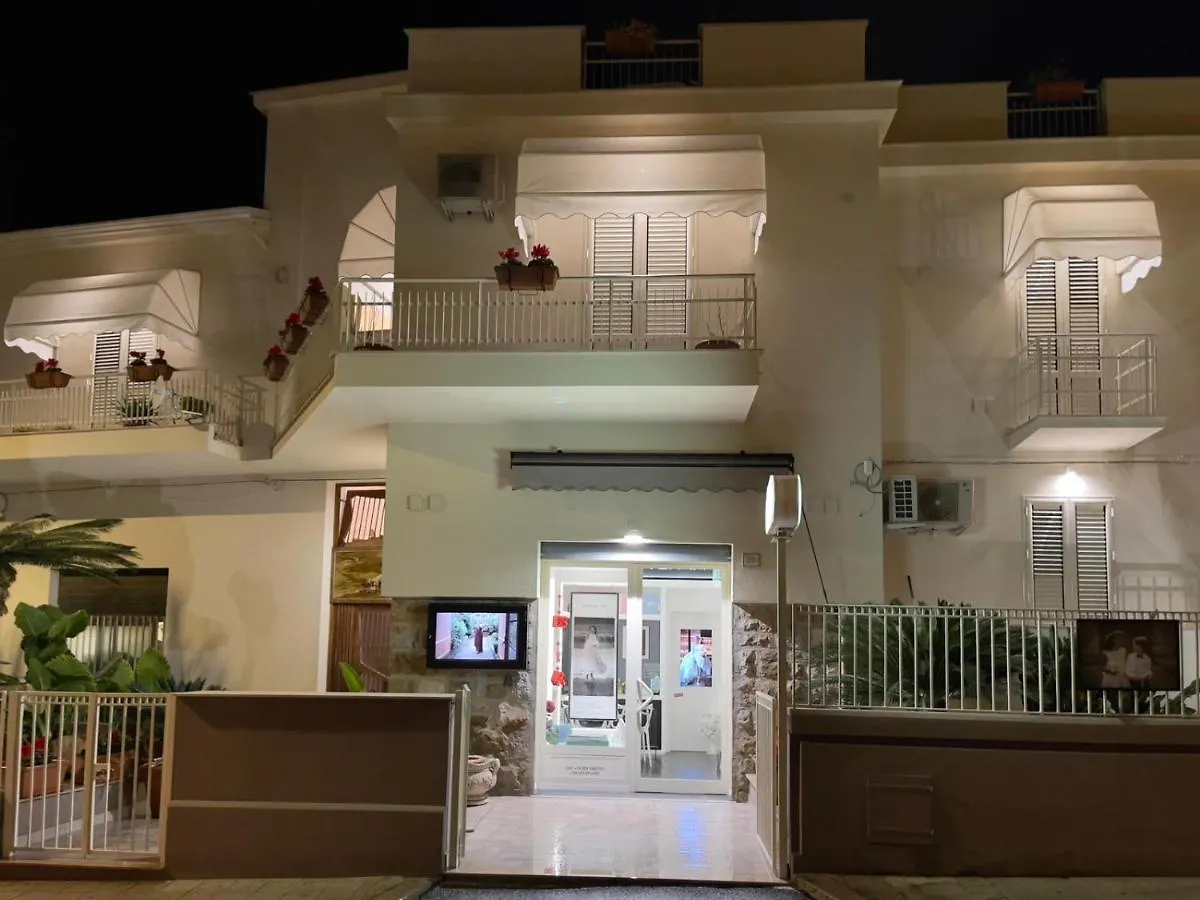 Apartment Il Delfino Holiday House Cefalu Italy